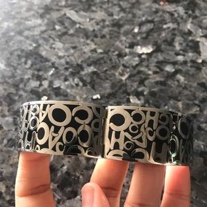 Coach braclet (never worn)